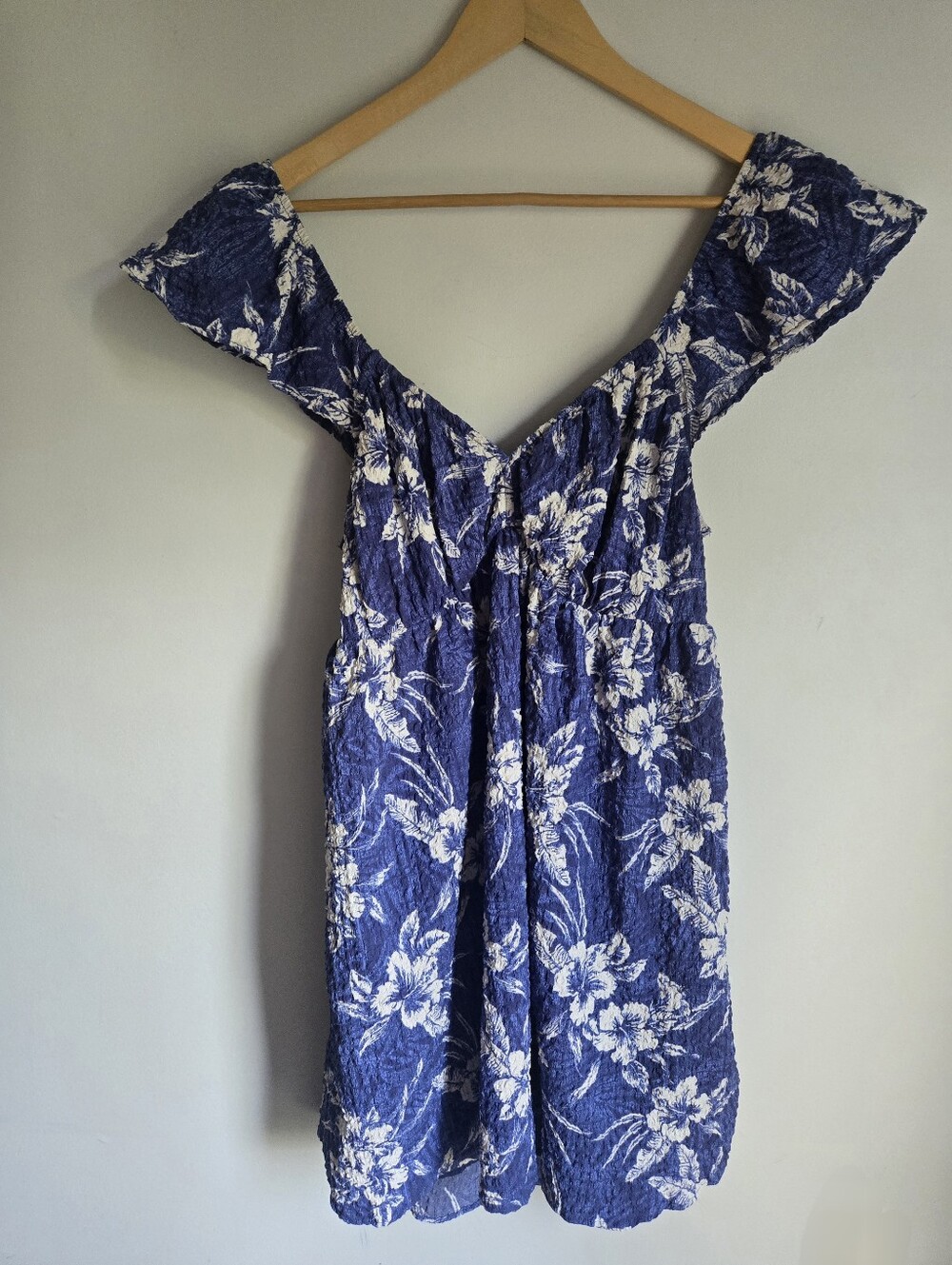 AMERICAN EAGLE Blue Floral Mini Dress